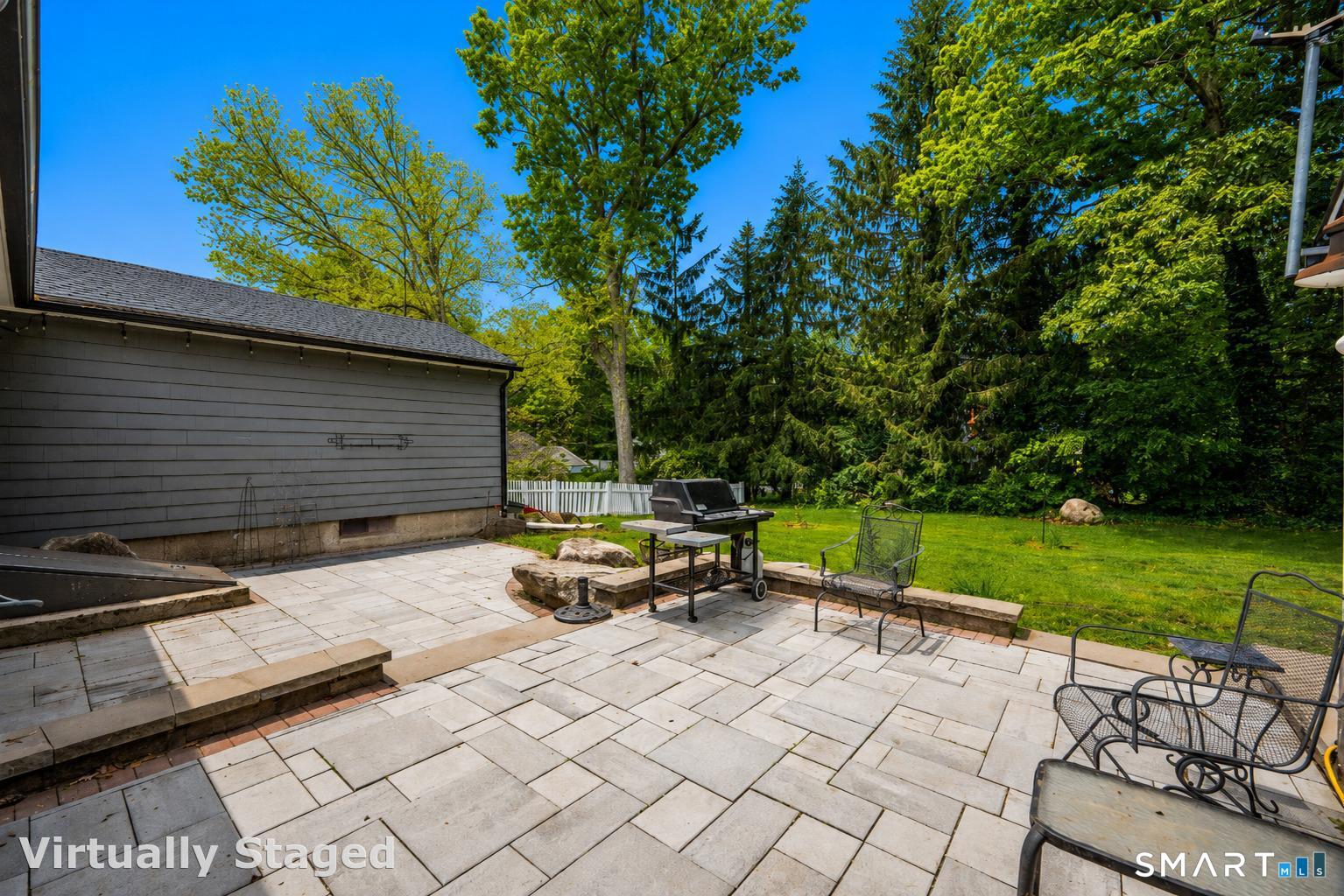 13 Jackson Street Avon CT 06001