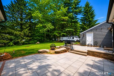 13 Jackson Street Avon CT 06001