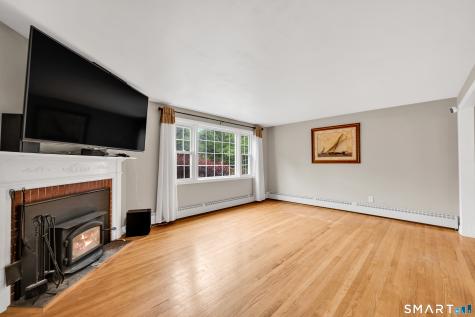 13 Jackson Street Avon CT 06001