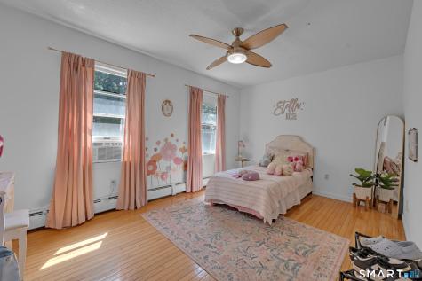 71 Rhode Island Line Road Putnam CT 06260