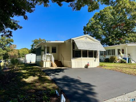 136 Hunters Road Norwich CT 06360