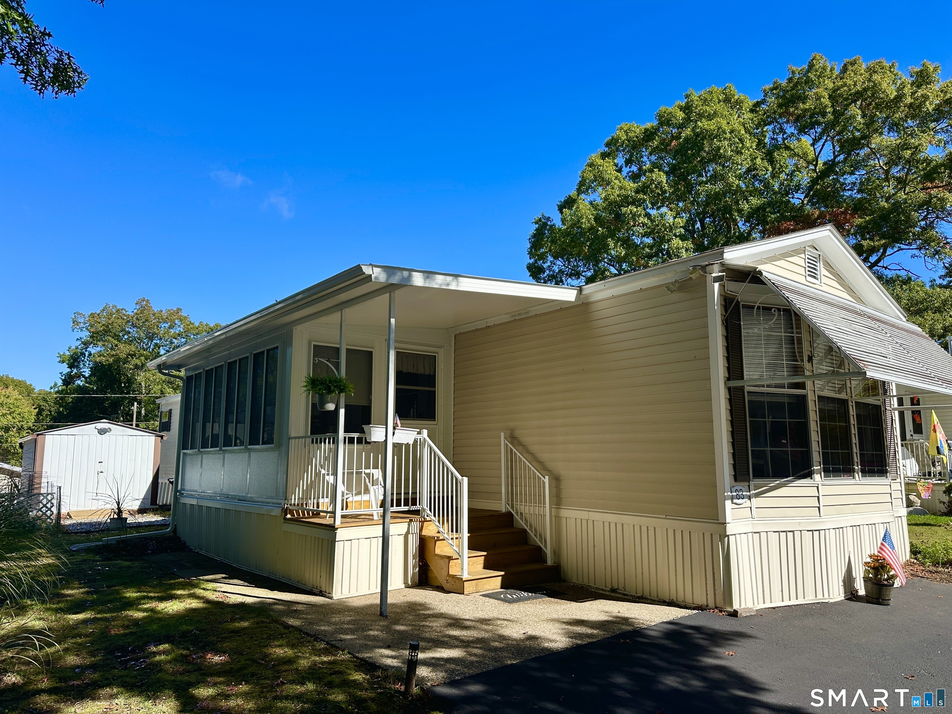 136 Hunters Road Norwich CT 06360