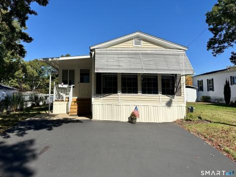 136 Hunters Road Norwich CT 06360