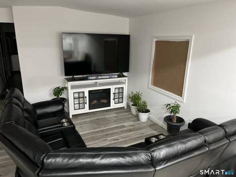 9 Main Street South Windsor CT 06074