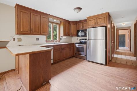 141 Hebron Road Bolton CT 06043