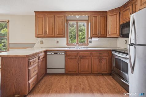 141 Hebron Road Bolton CT 06043