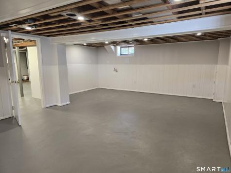 1 Albers Road Danbury CT 06811