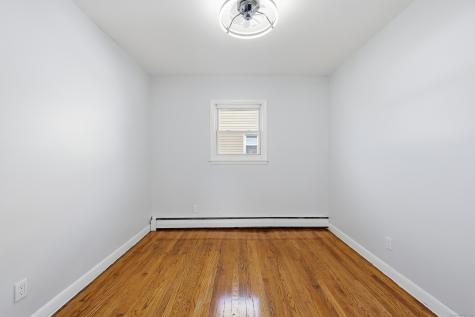 33 Kenyon Place East Hartford CT 06108