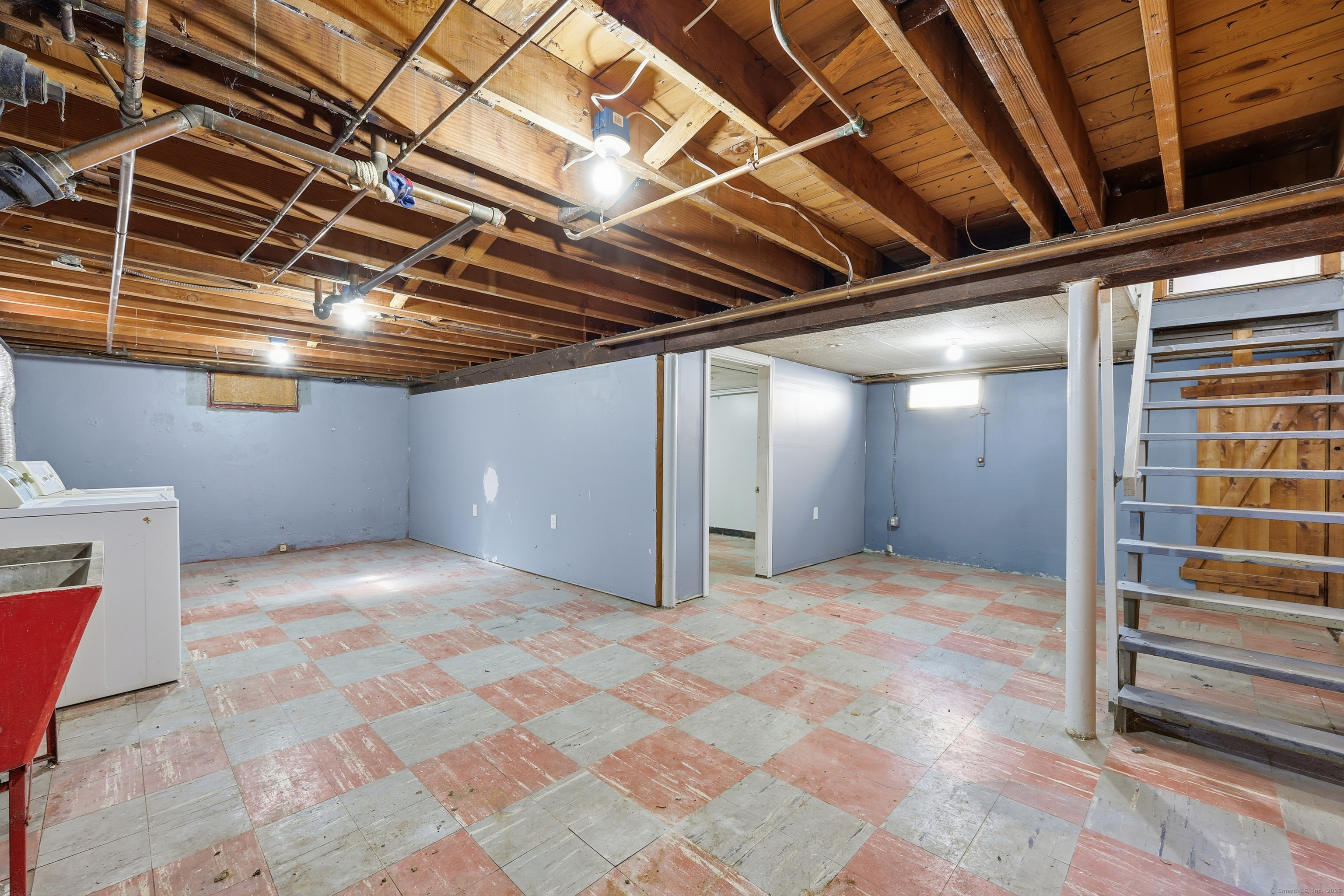 33 Kenyon Place East Hartford CT 06108