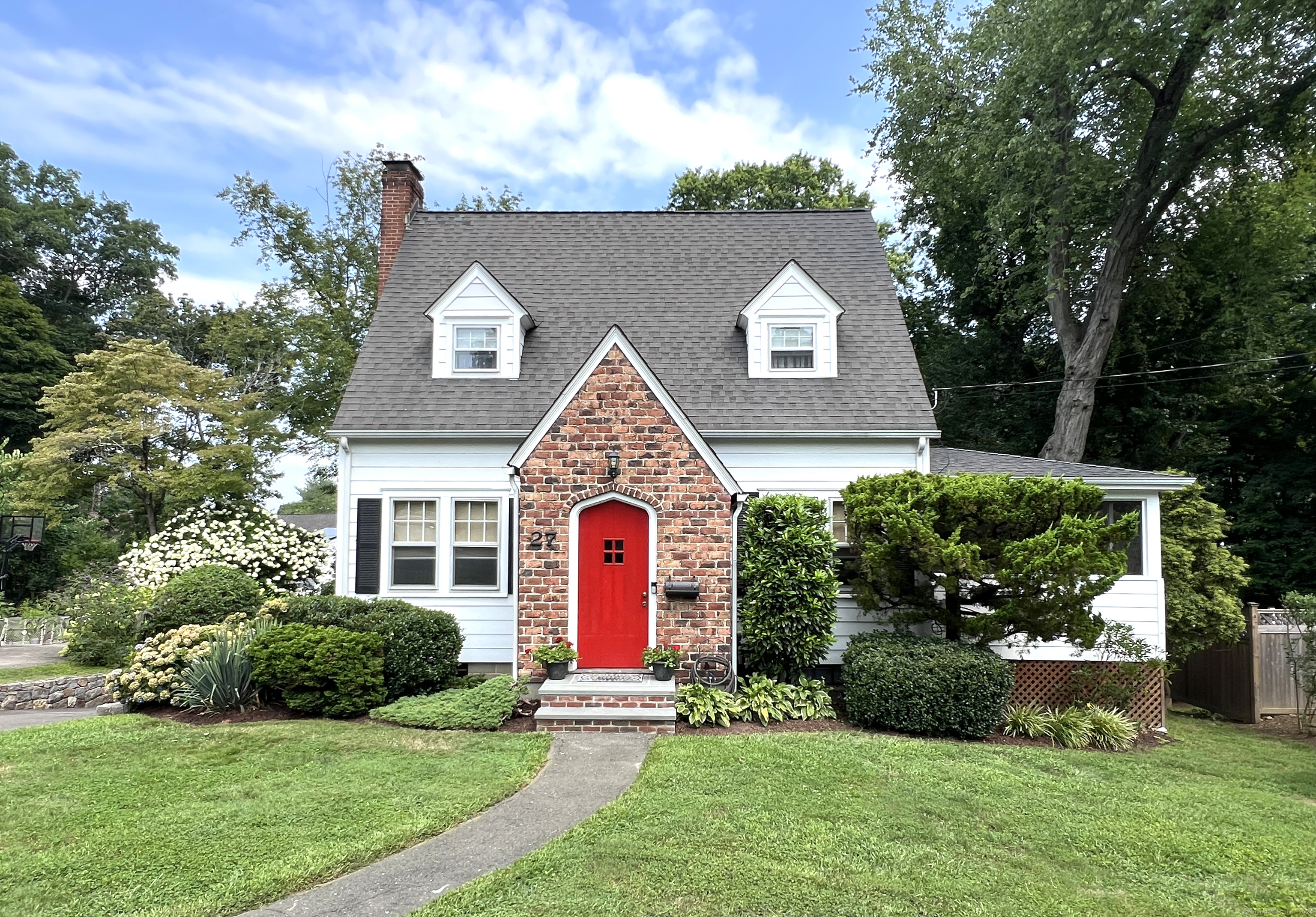 27 Morgan Avenue Norwalk CT 06851