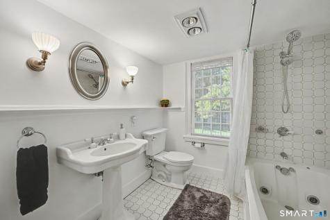 108 Good Hill Road Weston CT 06883