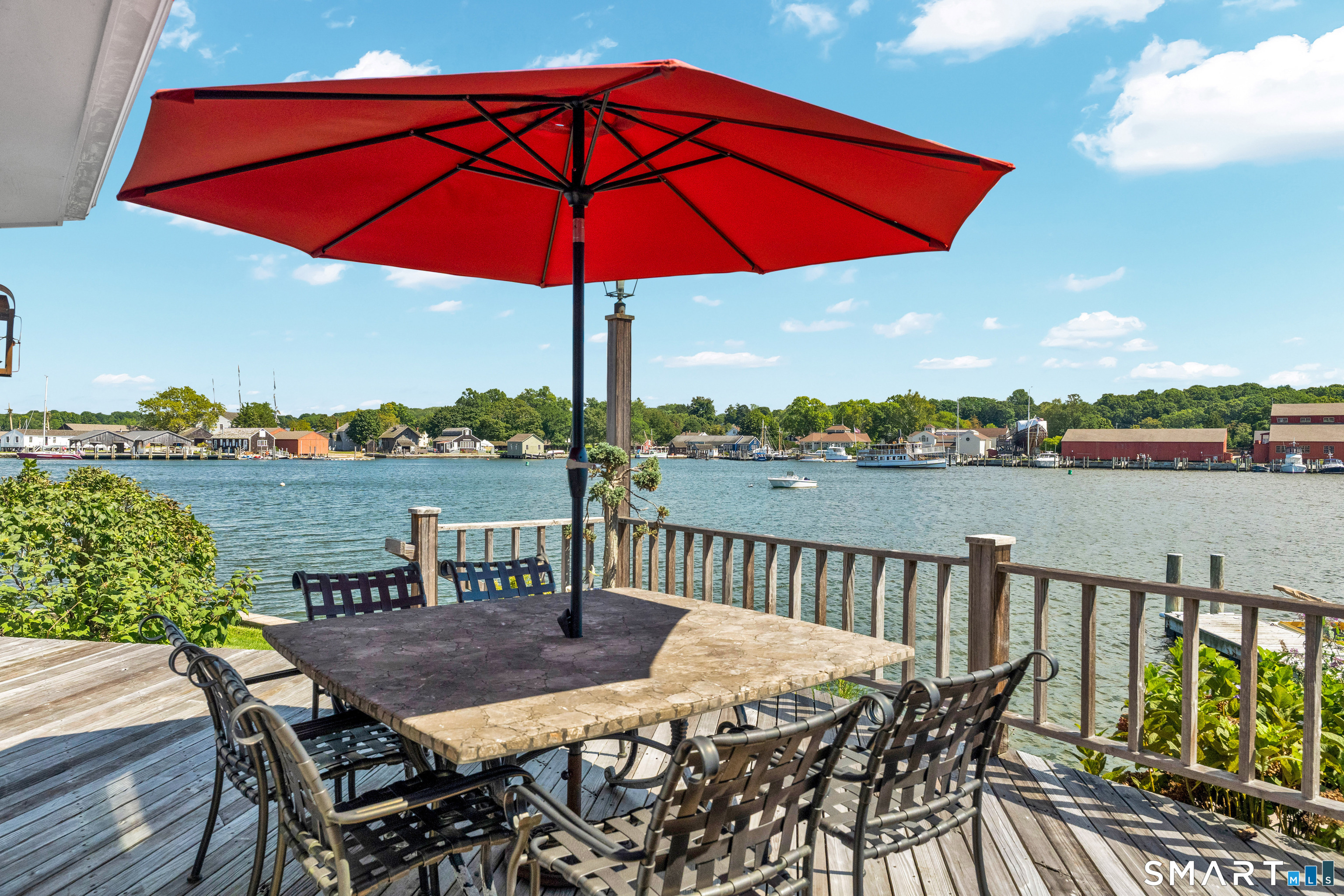 8 Park Place Groton CT 06355