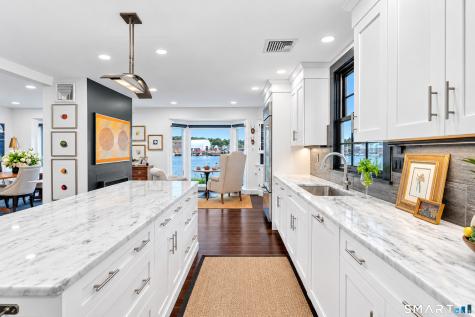 8 Park Place Groton CT 06355