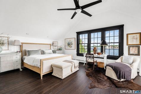 8 Park Place Groton CT 06355