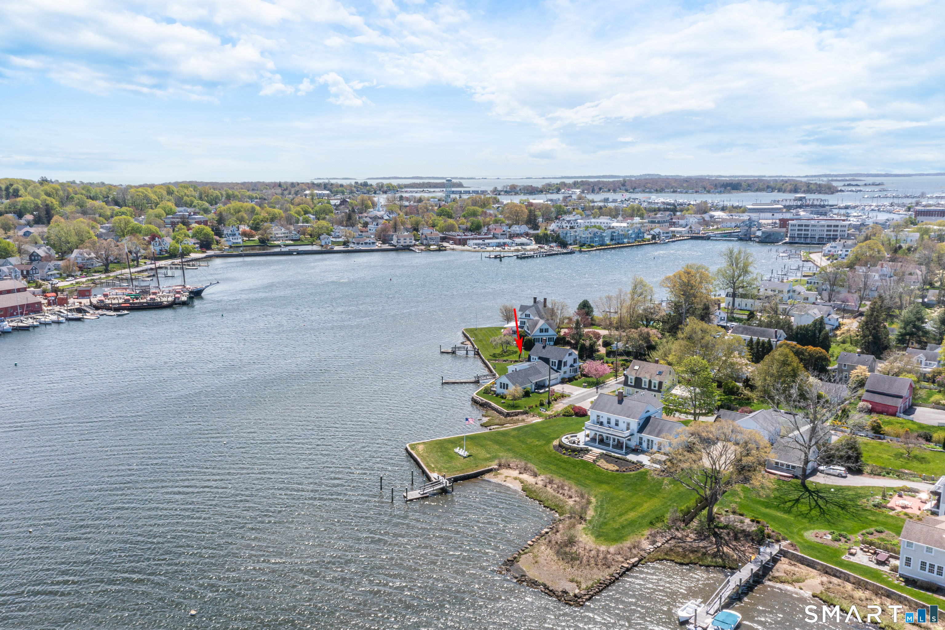 8 Park Place Groton CT 06355
