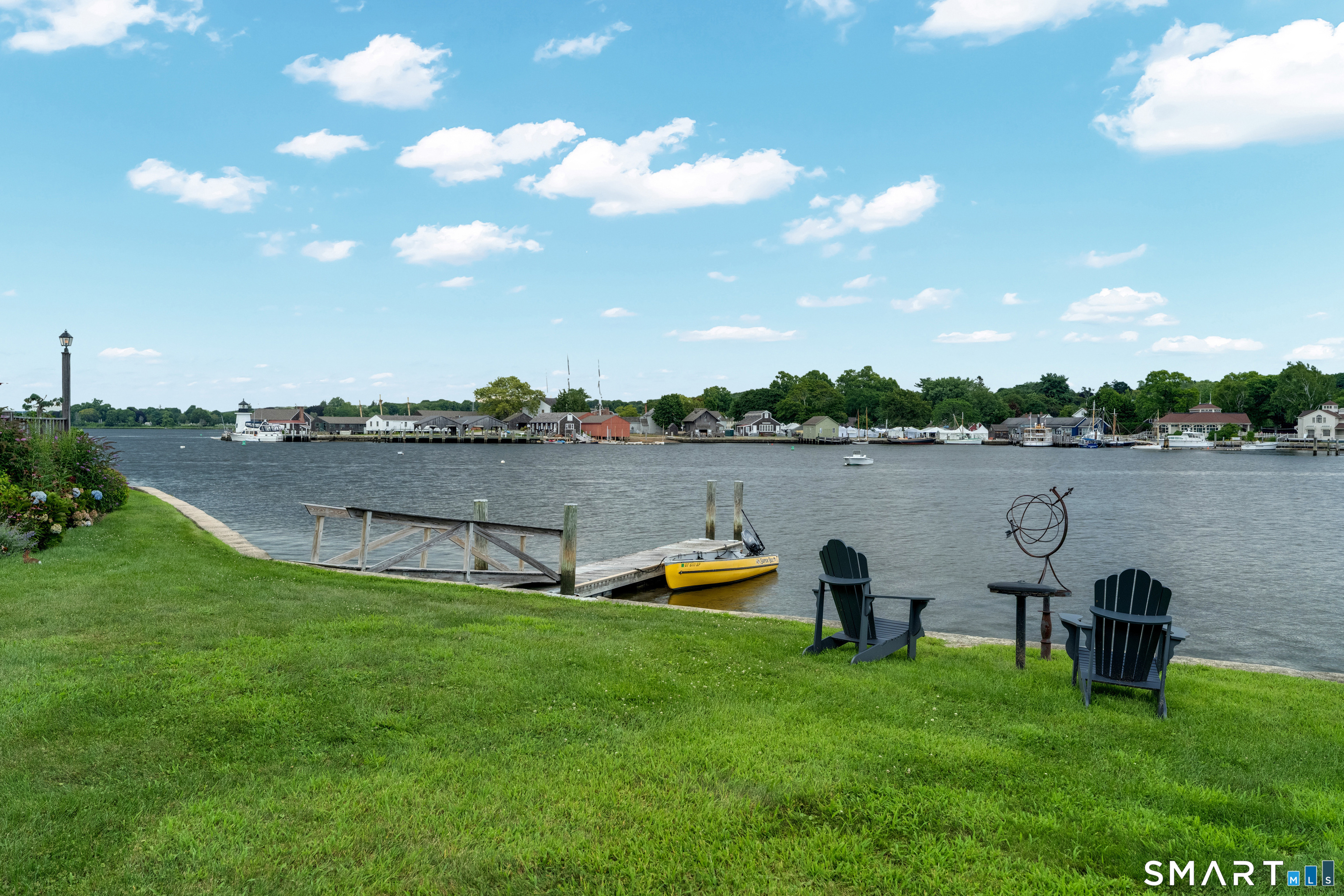 8 Park Place Groton CT 06355