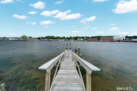 8 Park Place Groton CT 06355
