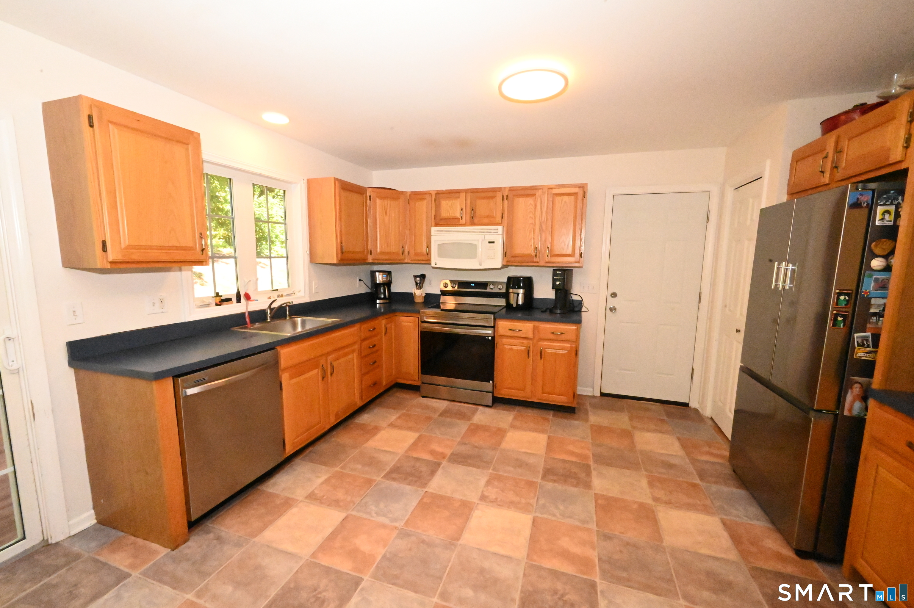680 Totoket Road North Branford CT 06472