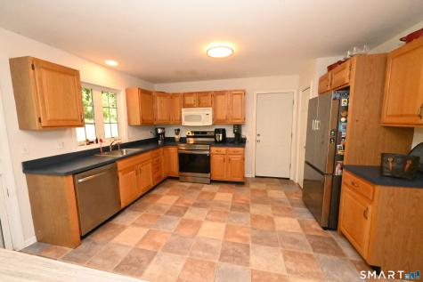 680 Totoket Road North Branford CT 06472
