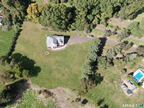 680 Totoket Road North Branford CT 06472