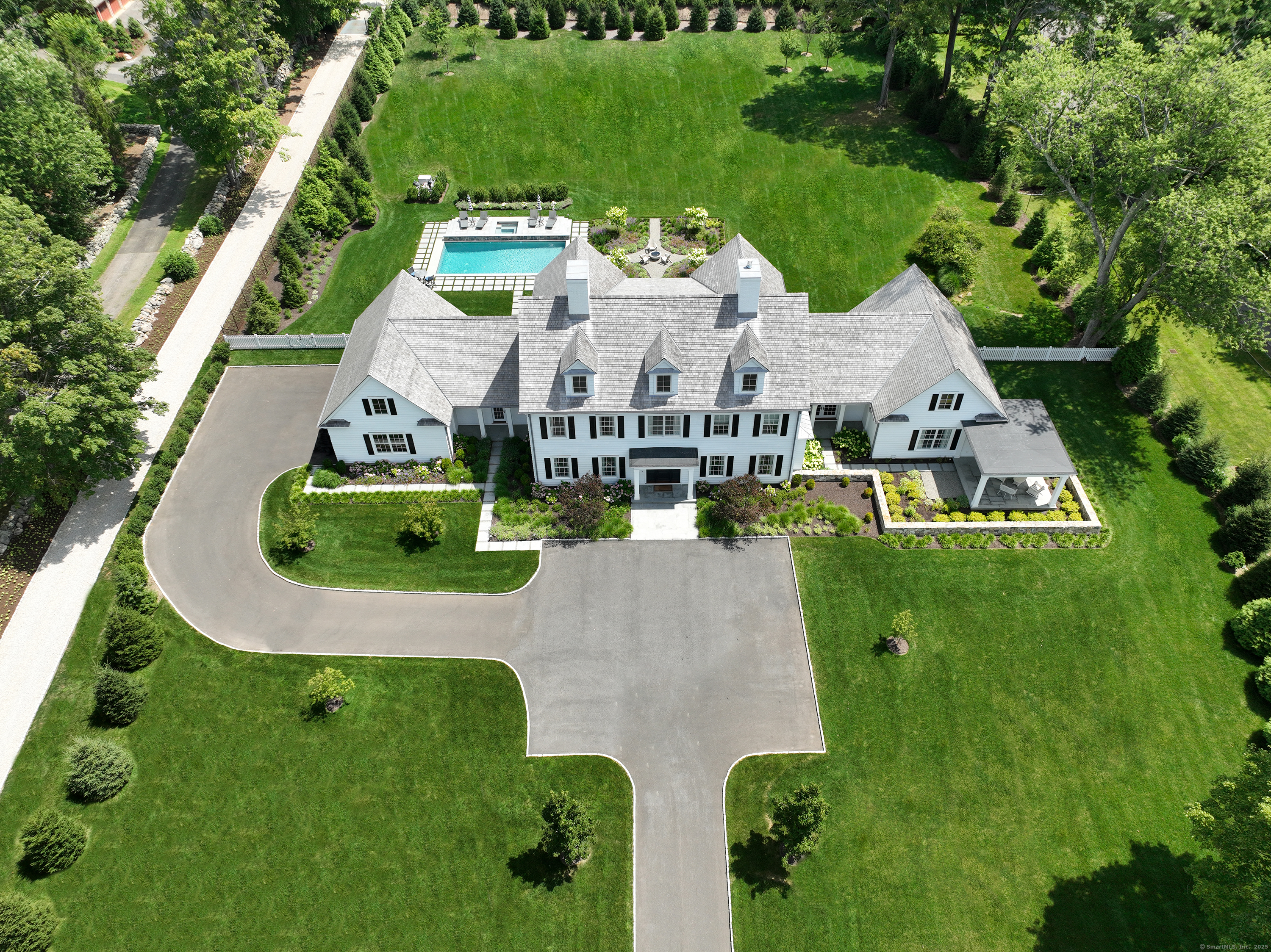 688 Hulls Farm Road Fairfield CT 06890