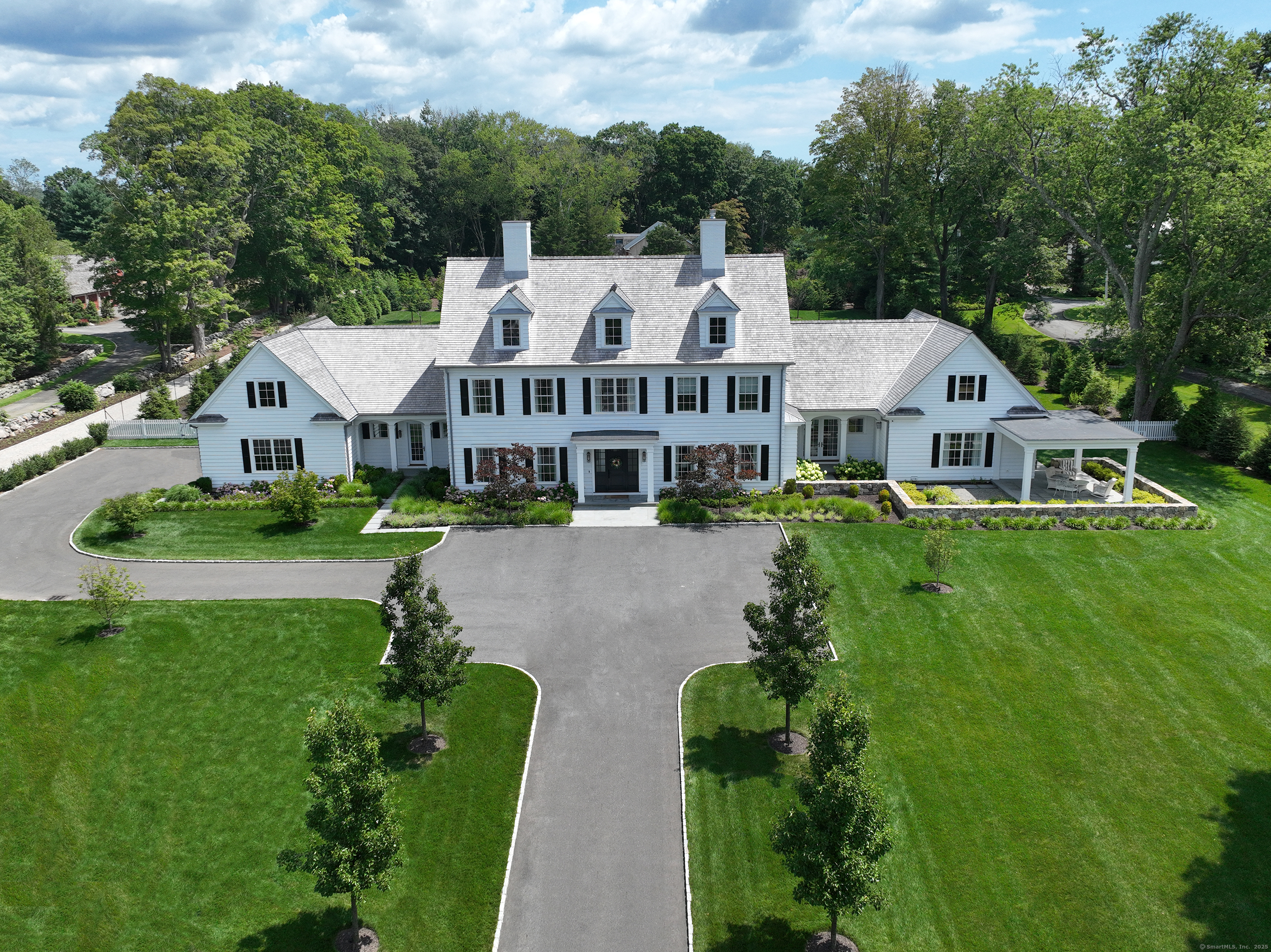 688 Hulls Farm Road Fairfield CT 06890