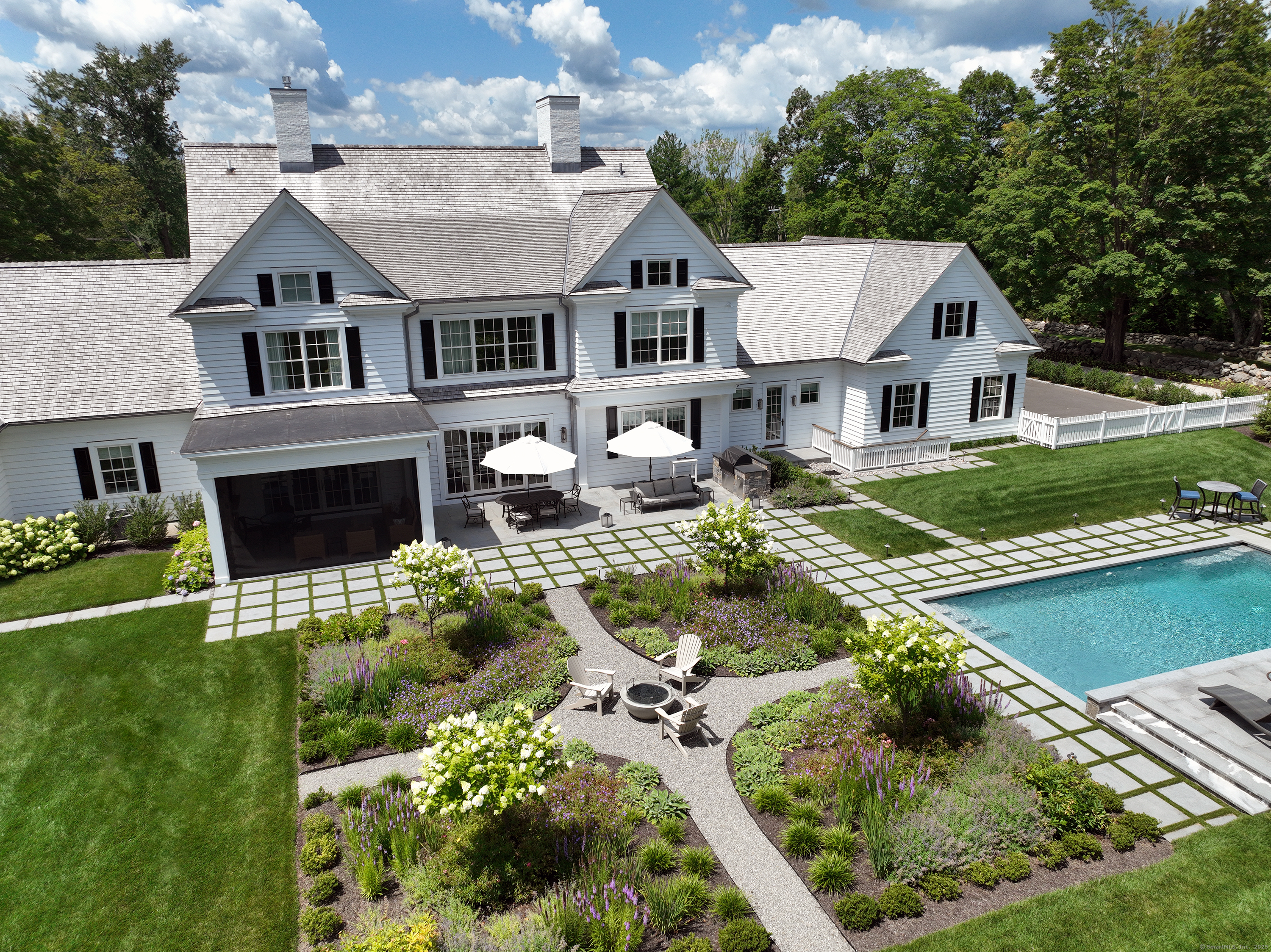 688 Hulls Farm Road Fairfield CT 06890