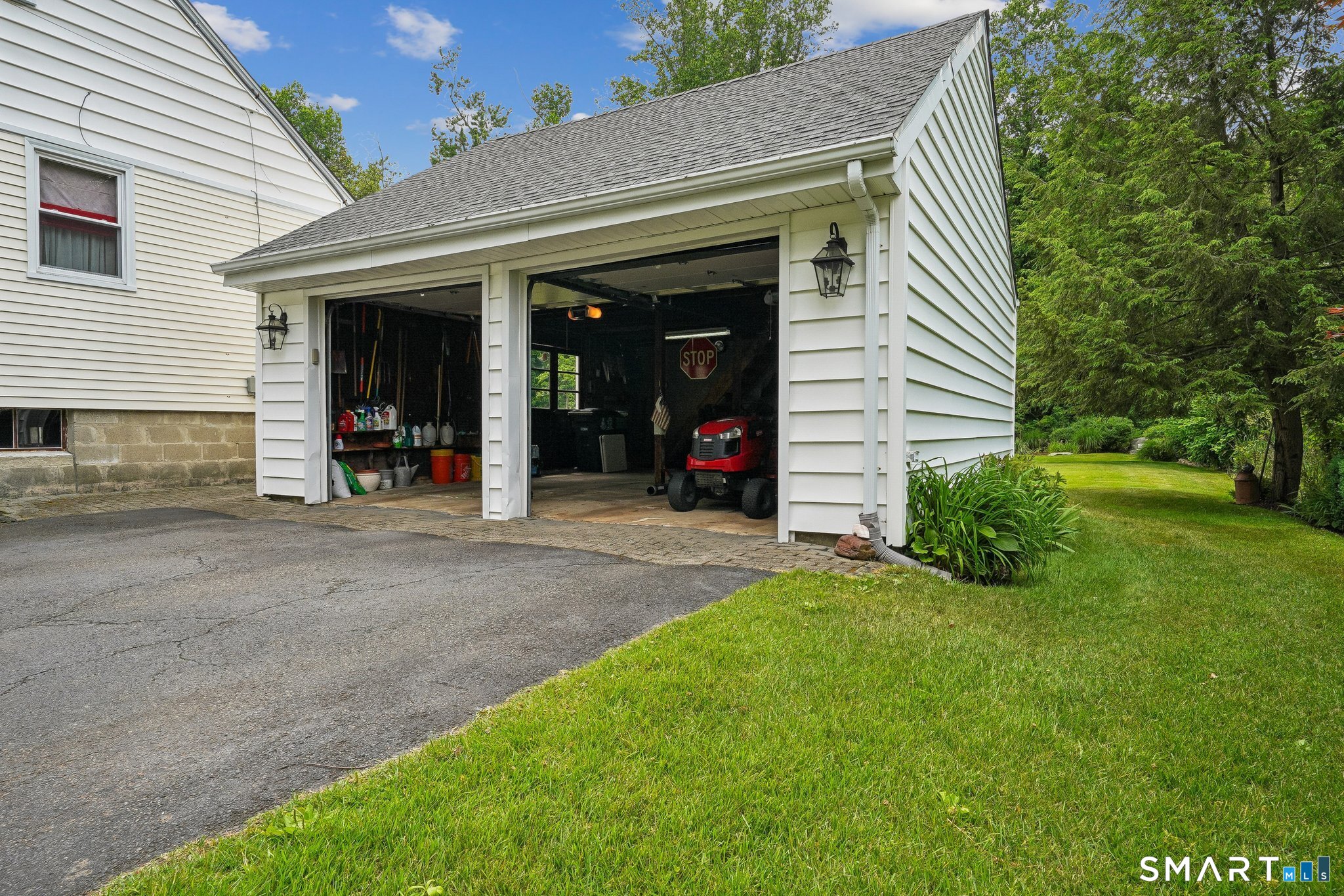 1432 Riverbank Road Stamford CT 06903