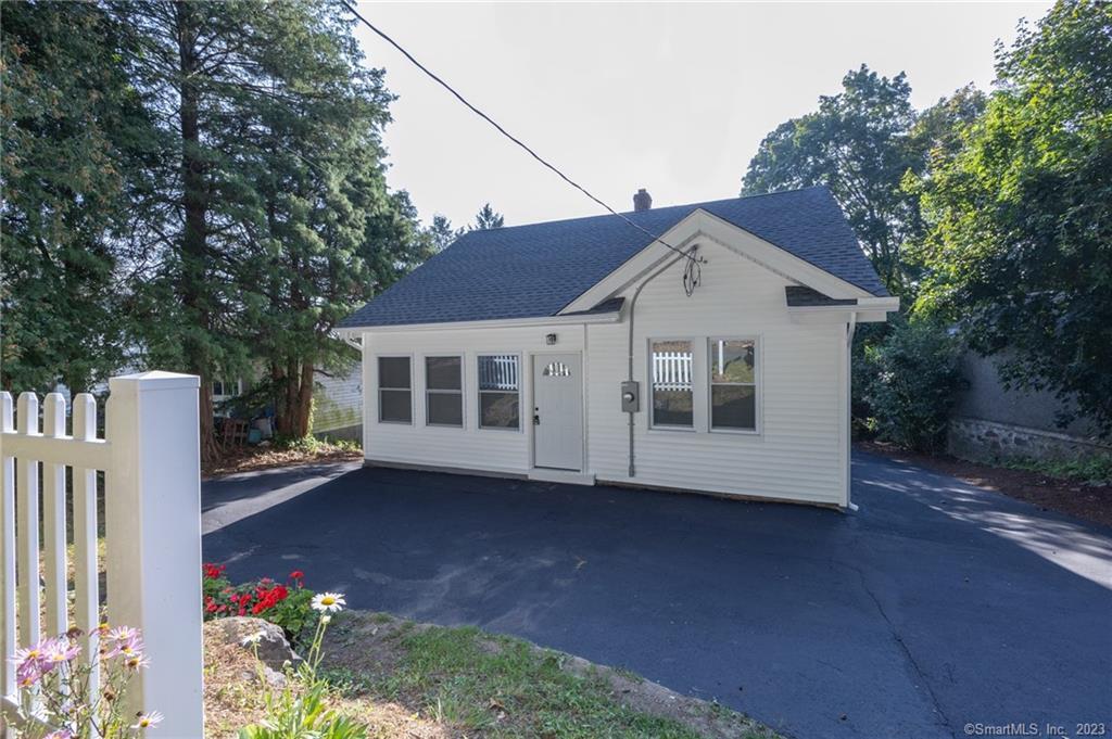 17 Sagamore Avenue Waterbury CT 06708