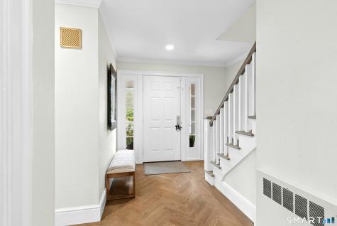 15 Queens Lane Darien CT 06820