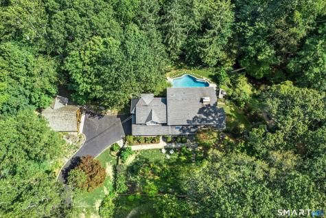 15 Queens Lane Darien CT 06820