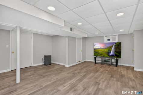 35 Highlawn Road Fairfield CT 06824
