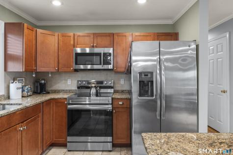 16 Curtis Avenue New Fairfield CT 06812