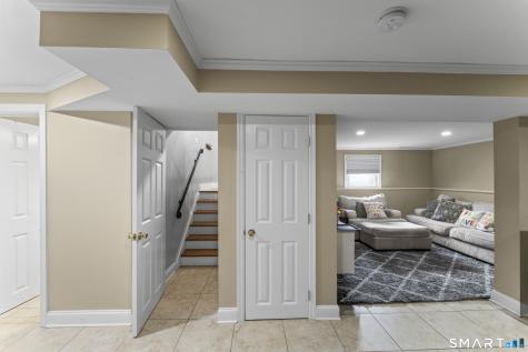 16 Curtis Avenue New Fairfield CT 06812