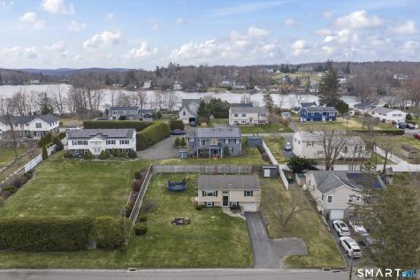 16 Curtis Avenue New Fairfield CT 06812