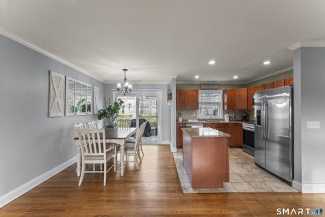 16 Curtis Avenue New Fairfield CT 06812