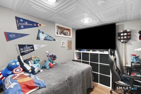 15 Corona Drive Milford CT 06460