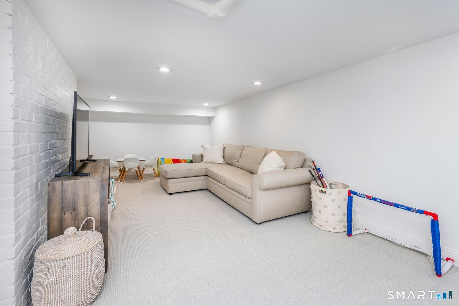 5 Birch Road Darien CT 06820