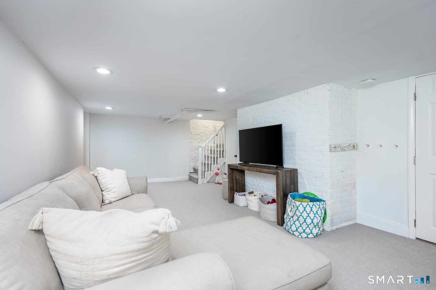5 Birch Road Darien CT 06820