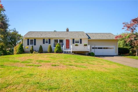 4 Pond Ridge Road Danbury CT 06811
