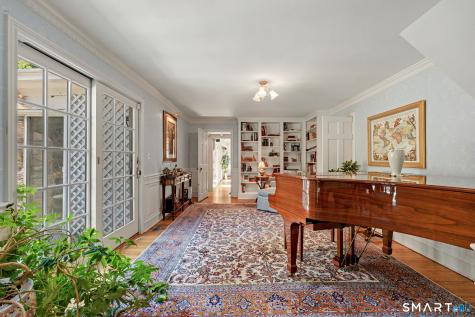 21 Compo Parkway Westport CT 06880