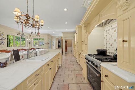 21 Compo Parkway Westport CT 06880