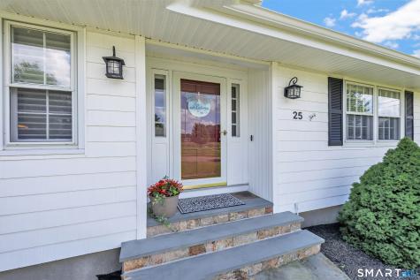 25 Pootatuck Path Stratford CT 06614