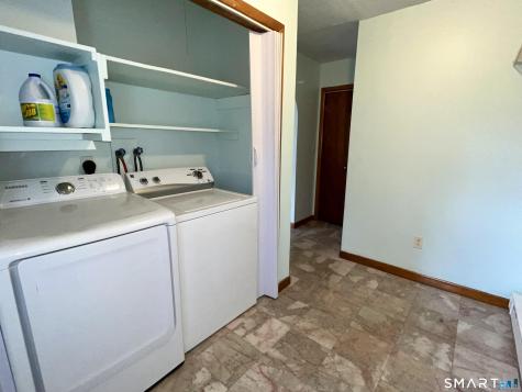 Hamden CT 06517