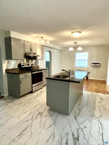 Hamden CT 06517