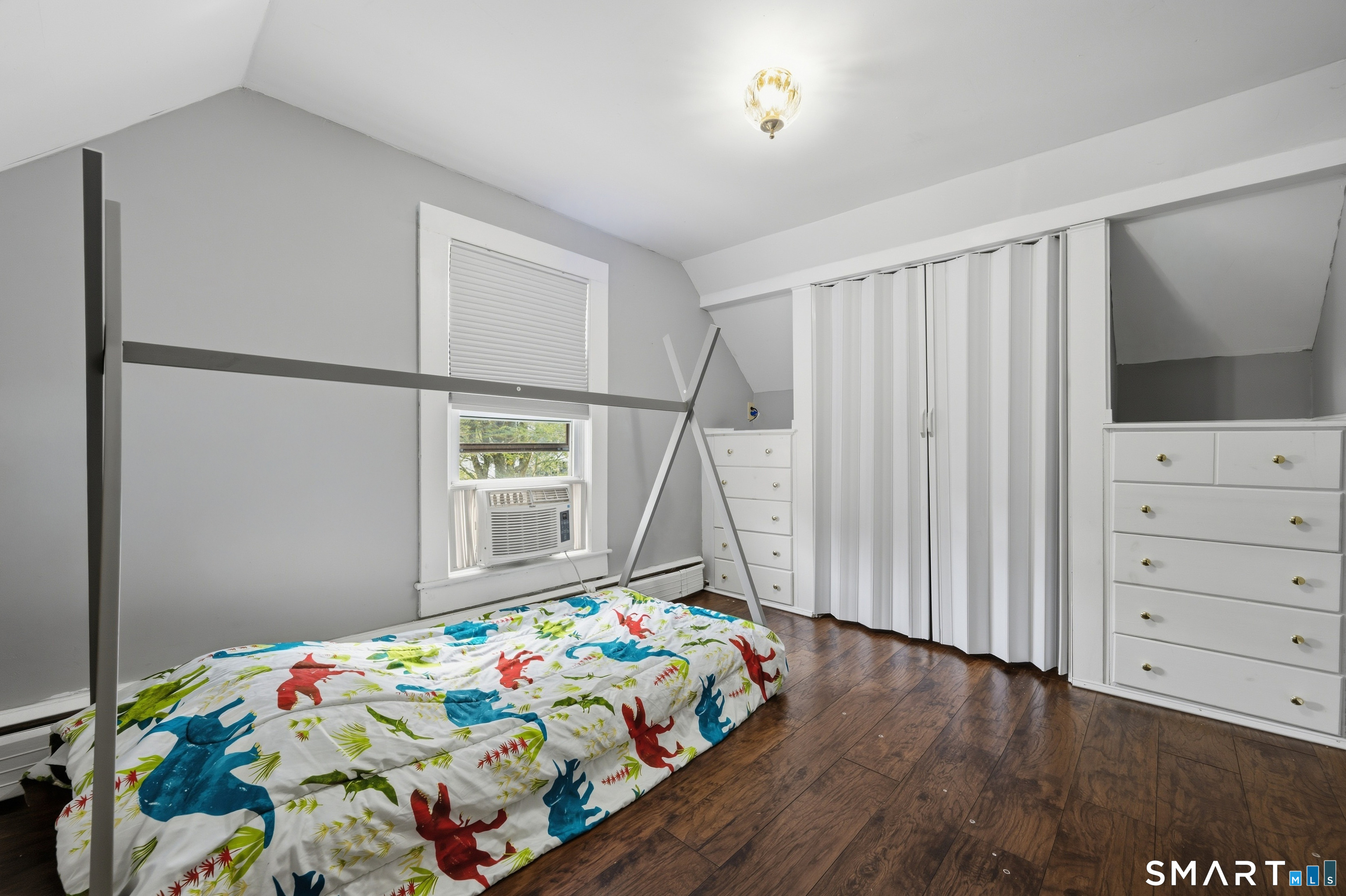 25 Dwight Street Bristol CT 06010