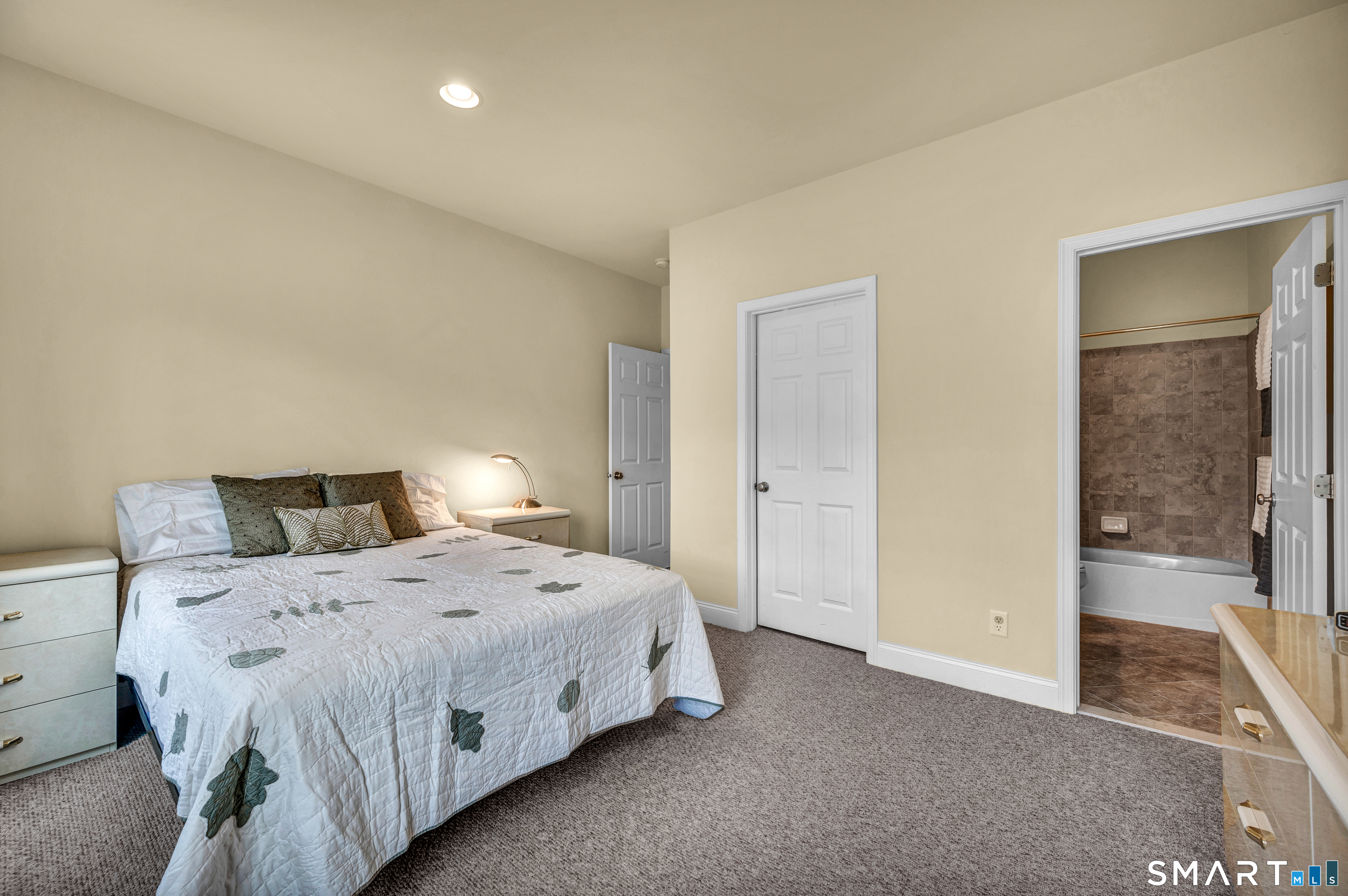 284 Northington Drive Avon CT 06001