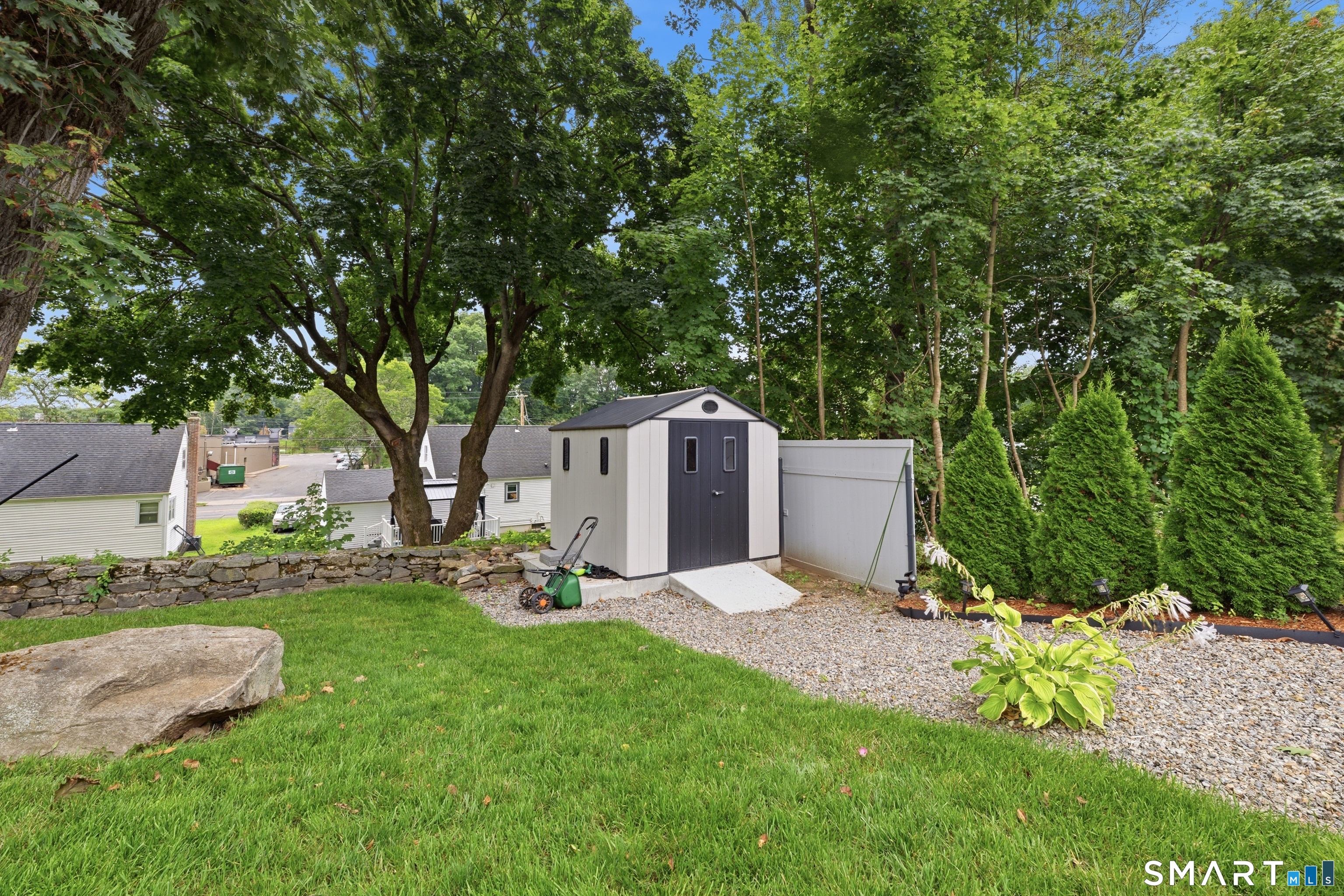 2960 E Main Street Bridgeport CT 06610