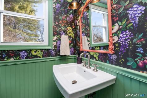 74 Tariffville Road Bloomfield CT 06002