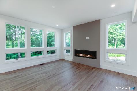 4 Vona Way Newtown CT 06470